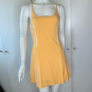 Tennis dress with shorts and pockets